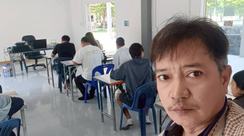 นายสมศักดิ์ ทองแถม ครูศูนย์การเรียนรู้ จัดกิจกรรมการเรียนกาารสอน หลักสูตรการเรียนรู้เพื่อคุณวุฒิตามระดับ พ.ศ. 2567