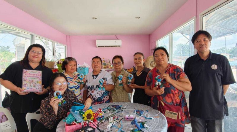 จัดกิจกรรมส่งเสริมการอ่านเคลื่อนที่