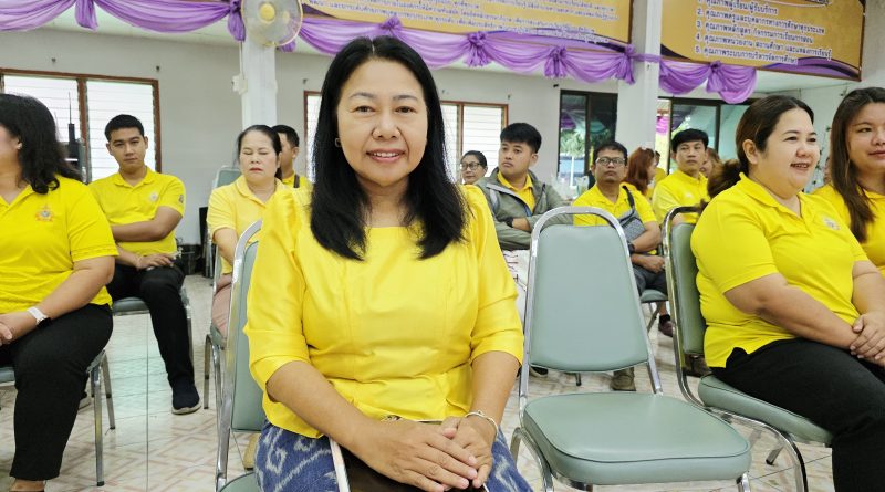 เข้าร่วมโครงการการเรียนรู้ตามรอยพระยุคลบาท สำหรับครูและบุคลากรทางการศึกษา  ของสำนักงาน สกร.ประจำจังหวัดสุพรรณบุรี โดยมีวิทยากรจากมูลนิธิ ประเทศไทยใสสะอาด ให้ความรู้